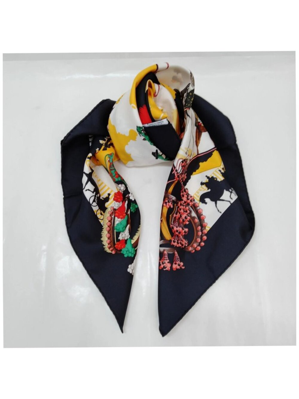 Authentic Hermès Feria de Sevilla Carré 90 Silk Scarf - Picture 4 of 10